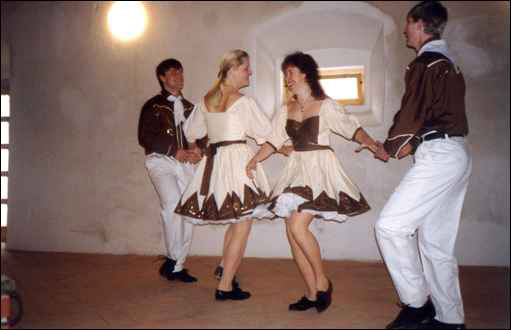 country tance.jpg